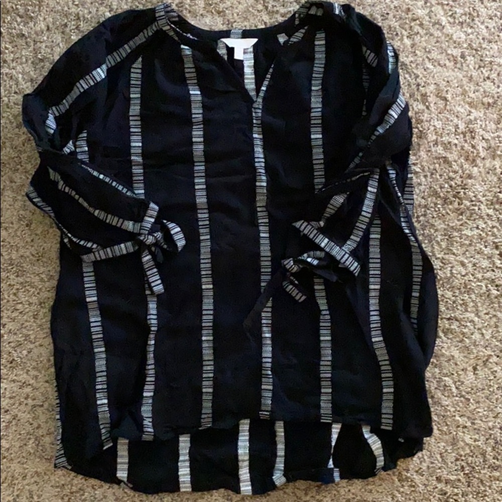 A glow maternity blouse